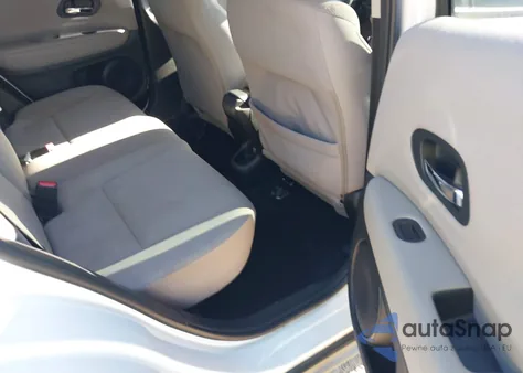 2017 Honda Hr-V Lx z USA, uszkodzony, nr VIN 3CZRU6H37HM721643